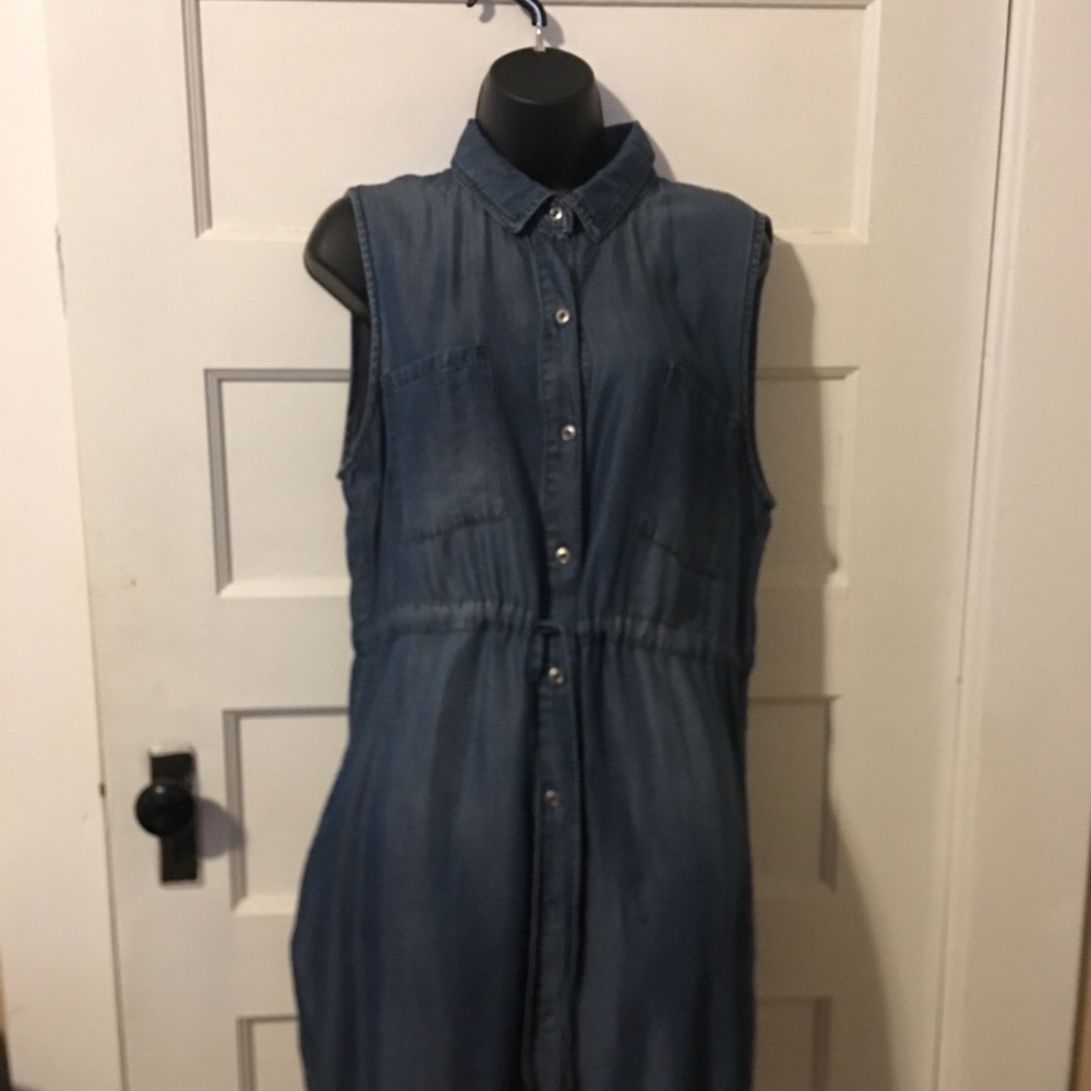 Dress with pockets